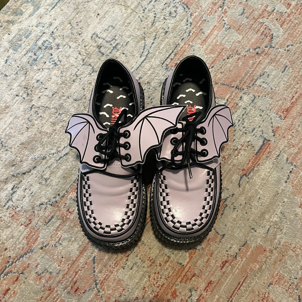 Demonia size 8 platform wing creepers